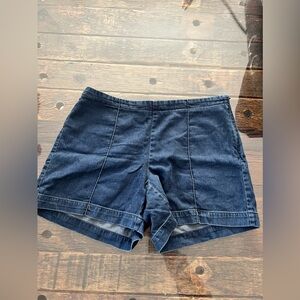 Theory jean/blue shorts size 6